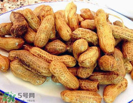 楊梅和花生能一起吃嗎？吃了楊梅還能吃生花生嗎？