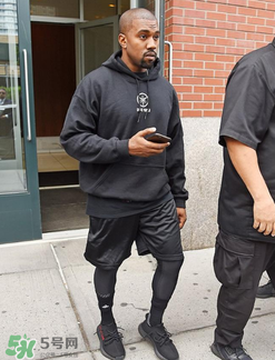 adidas yeezy 350 v2反轉(zhuǎn)奧利奧配色諜照曝光好看嗎？