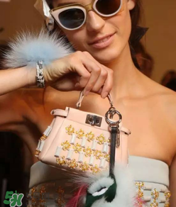 fendi peekaboo尺寸多大？芬迪peekaboo尺寸有哪幾種？