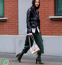 fendi kan i多少錢？芬迪kan i包包國內(nèi)專柜價格