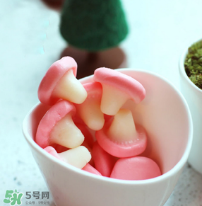 春草餅是什么？春草餅?zāi)睦镉匈u？