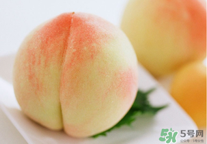 水蜜桃不能和什么一起吃？水蜜桃和什么不能一起吃？