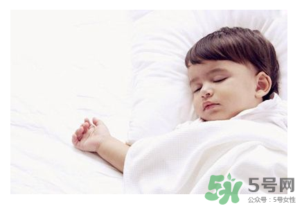 夏天嬰兒房空調(diào)溫度多少合適？有新生兒空調(diào)開多少度？