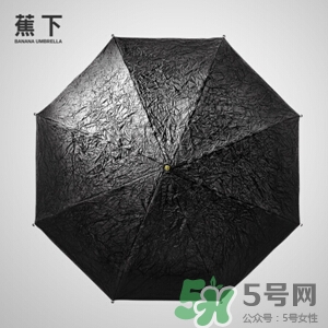 蕉下太陽(yáng)傘怎么收？蕉下小黑傘太陽(yáng)傘怎么打開(kāi)？