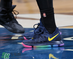 nike kd 10 be true彩虹配色實物怎么樣？杜蘭特10彩虹底照片曝光