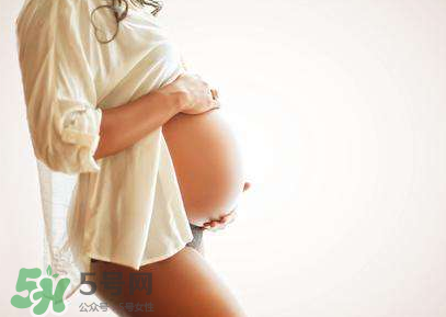 孕婦長痱子可以用痱子粉嗎？痱子粉對孕婦有危害嗎？