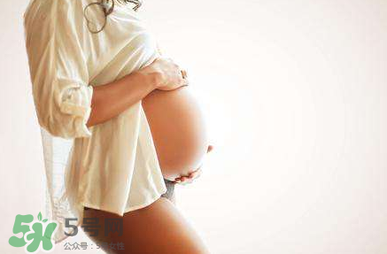 孕婦能用爽身粉嗎？孕婦能用爽身粉擦腳嗎？