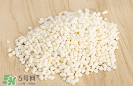 美林菊花晶可以和奶粉一起喝嗎？美林菊花晶可以加在奶里嗎？