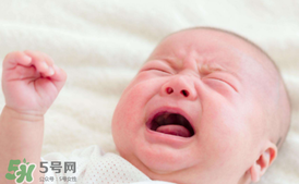 早產(chǎn)兒幾個(gè)月可以添加輔食？早產(chǎn)兒添加輔食需要延遲嗎？