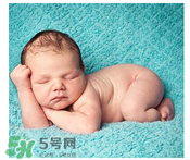 早產(chǎn)兒奶粉吃到什么時候？早產(chǎn)兒奶粉吃多久？
