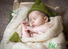 早產兒奶粉有必要嗎？早產兒可以吃普通奶粉嗎？