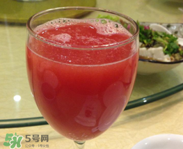 西瓜汁有沉淀還能喝嗎？西瓜汁怎么榨不會(huì)沉淀？