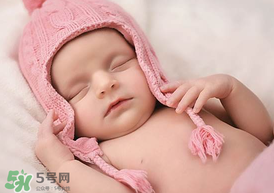 寶寶睡覺打鼾怎么回事？寶寶睡覺打鼾正常嗎？