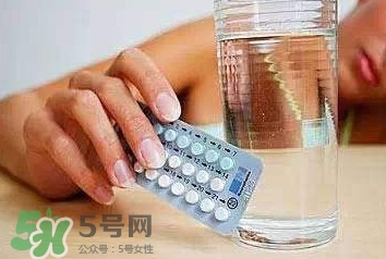 感冒藥飯前吃還是飯后吃？吃感冒藥會推遲月經(jīng)嗎？