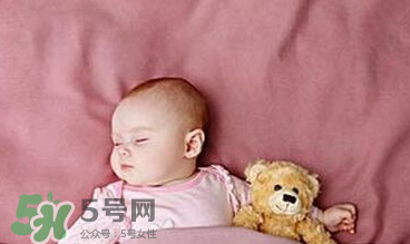 寶寶枕頭怎么選？寶寶枕頭什么樣的最好？