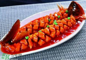 松鼠魚怎么改刀？松鼠魚的改刀過程圖