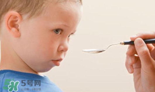 感冒藥和咳嗽藥能一起吃嗎？咳嗽藥可以和感冒藥一起吃嗎