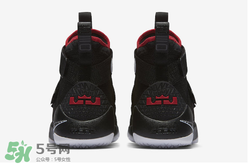 nike lebron soldier 11 bred多少錢？耐克士兵11黑紅配色專柜價格