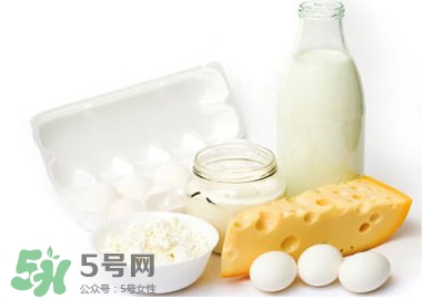 脫脂牛奶熱量高嗎？脫脂牛奶會(huì)發(fā)胖嗎