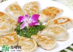 菜盒子的面怎么和？菜盒子是發(fā)面還是死面