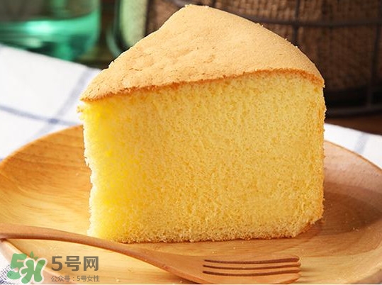 戚風(fēng)蛋糕用什么面粉？戚風(fēng)蛋糕用什么油最好