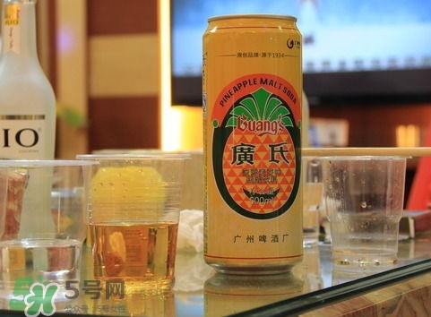 菠蘿啤是碳酸飲料嗎？菠蘿啤不能和什么一起吃？