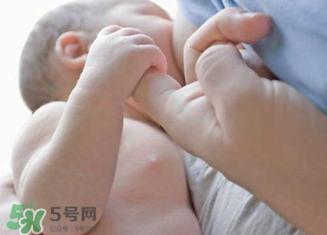 母乳喂養(yǎng)會(huì)胸下垂嗎？母乳喂養(yǎng)胸部下垂怎么辦？