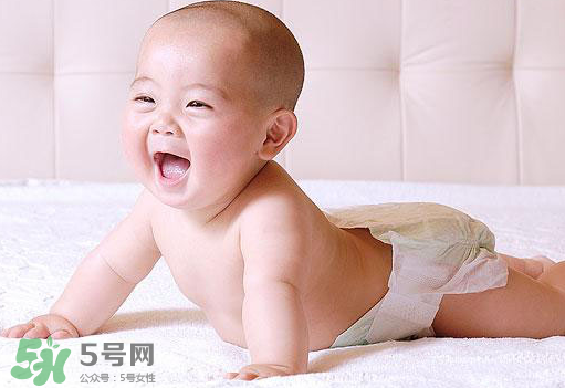 女寶寶洗澡注意些什么？女寶寶洗澡的特殊要求