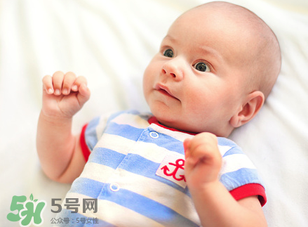 女寶寶洗澡注意些什么？女寶寶洗澡的特殊要求