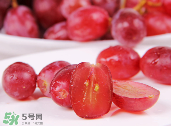 無(wú)籽紅提有涂避孕藥嗎？無(wú)籽紅提是轉(zhuǎn)基因嗎？