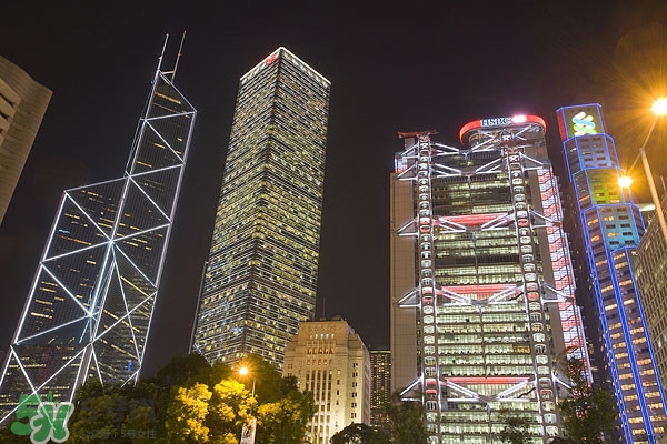 8月份去香港穿什么？八月份去香港穿什么衣服