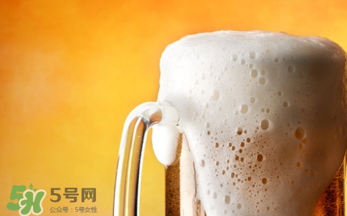 啤酒打開(kāi)了隔夜還能喝嗎？喝隔夜的啤酒有什么危害？