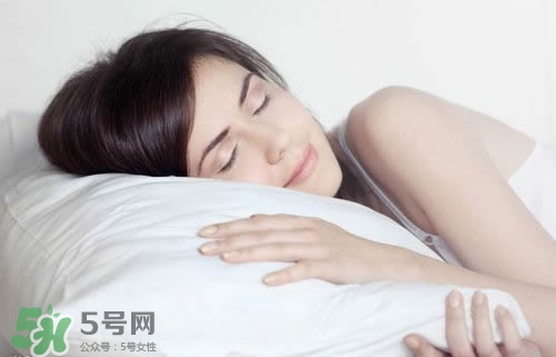 孕婦熬夜對胎兒有什么影響？孕婦熬夜的危害
