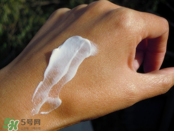 玉蘭油素顏霜怎么樣？玉蘭油素顏霜多少錢？