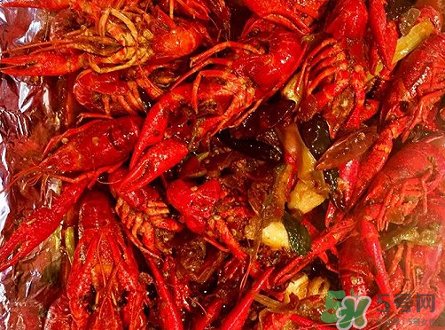 麻辣小龍蝦能隔夜吃嗎？麻辣小龍蝦隔夜能吃嗎？