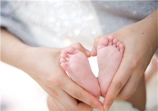 新生兒母乳喂養(yǎng)腹瀉需要換奶粉喂嗎？