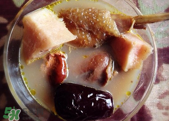 榴蓮殼煲雞湯殼能吃嗎？榴蓮殼煲雞湯殼好喝嗎？