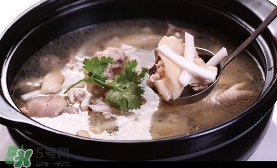椰子雞屬于什么菜系？椰子雞要什么配料