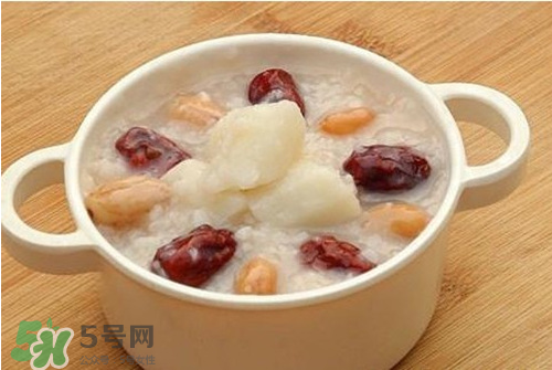 新鮮蓮子可以煮粥嗎？蓮子熬粥需要去芯嗎？