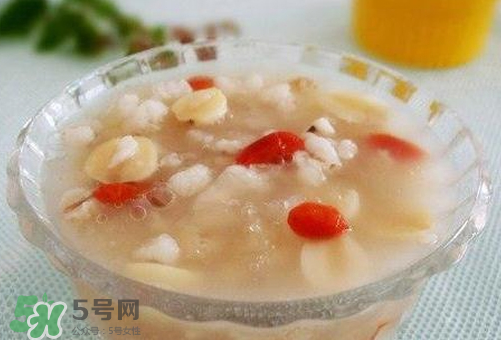 新鮮蓮子可以煮粥嗎？蓮子熬粥需要去芯嗎？