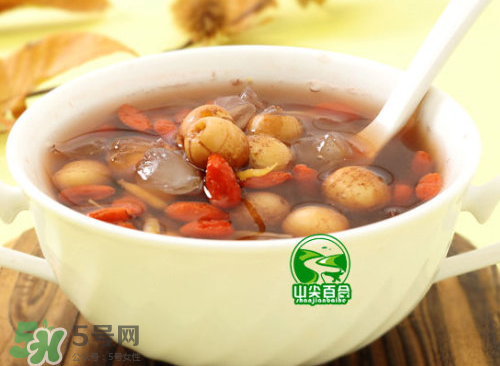 新鮮蓮子可以煮粥嗎？蓮子熬粥需要去芯嗎？