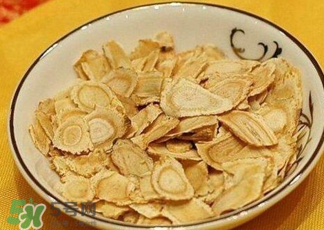 西洋參補(bǔ)腎嗎？西洋參適合什么季節(jié)吃