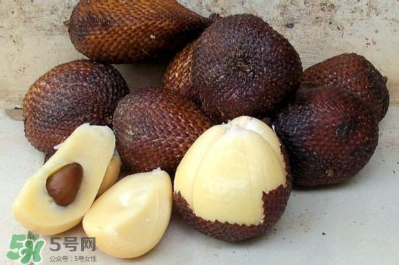 蛇皮果吃了會上火嗎？蛇皮果吃了會不會皮膚過敏？