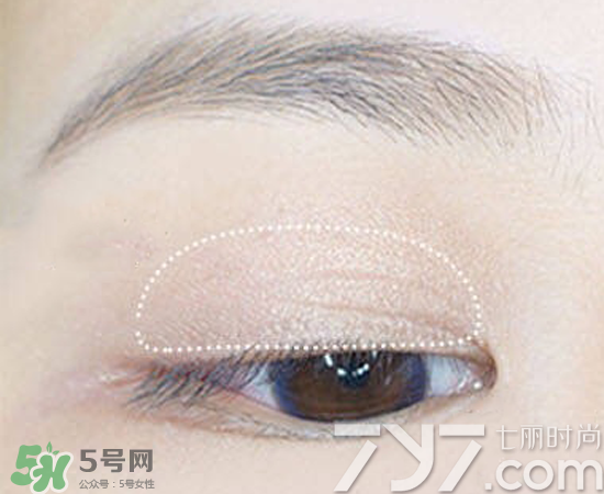 nars吉隆坡眼影怎么畫？nars吉隆坡雙色眼影畫法圖解