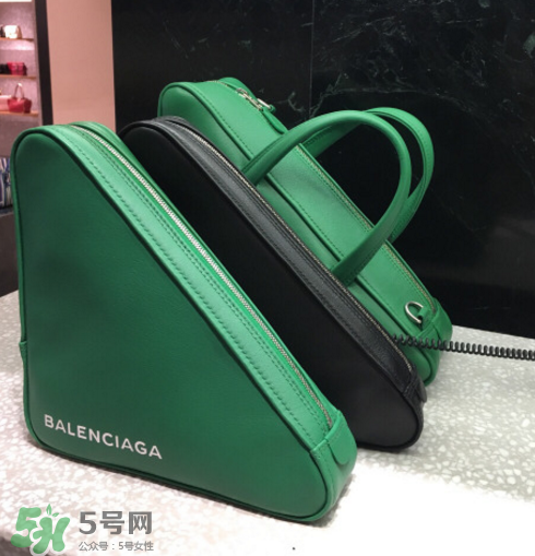 balenciaga三角包尺寸多大？巴黎世家三角形包包尺寸介紹