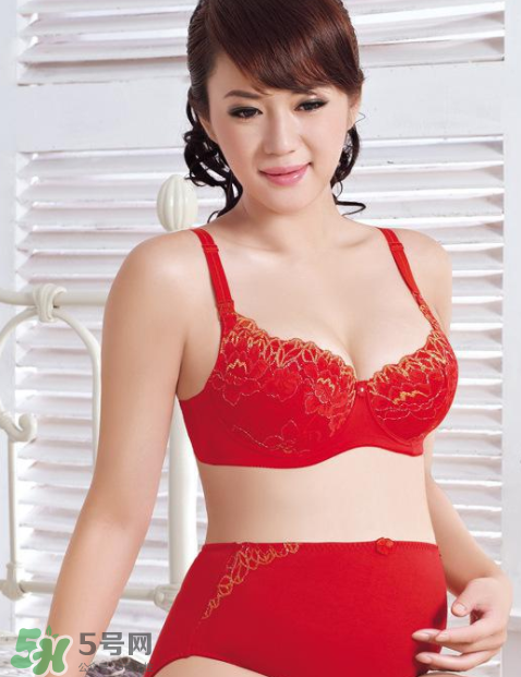 孕婦內(nèi)衣有鋼圈的好還是沒有鋼圈的好呢？