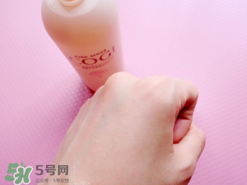 高姿大白水男士能用嗎？高姿大白水男生用合適嗎？