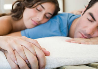 性生活后男人應(yīng)注意什么？性生活后男人吃什么好？