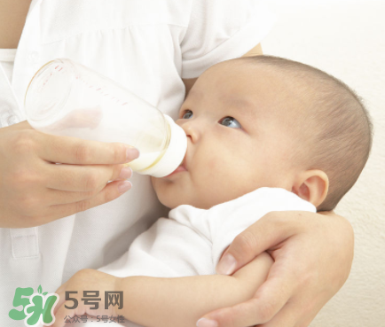 如何戒夜奶寶寶不痛苦？寶寶如何戒夜奶？
