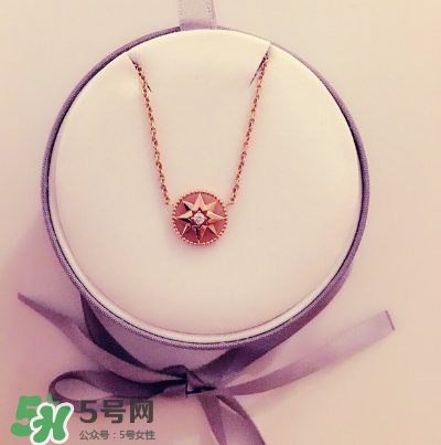 迪奧羅盤項(xiàng)鏈意義是什么？dior迪奧羅盤項(xiàng)鏈有什么寓意？